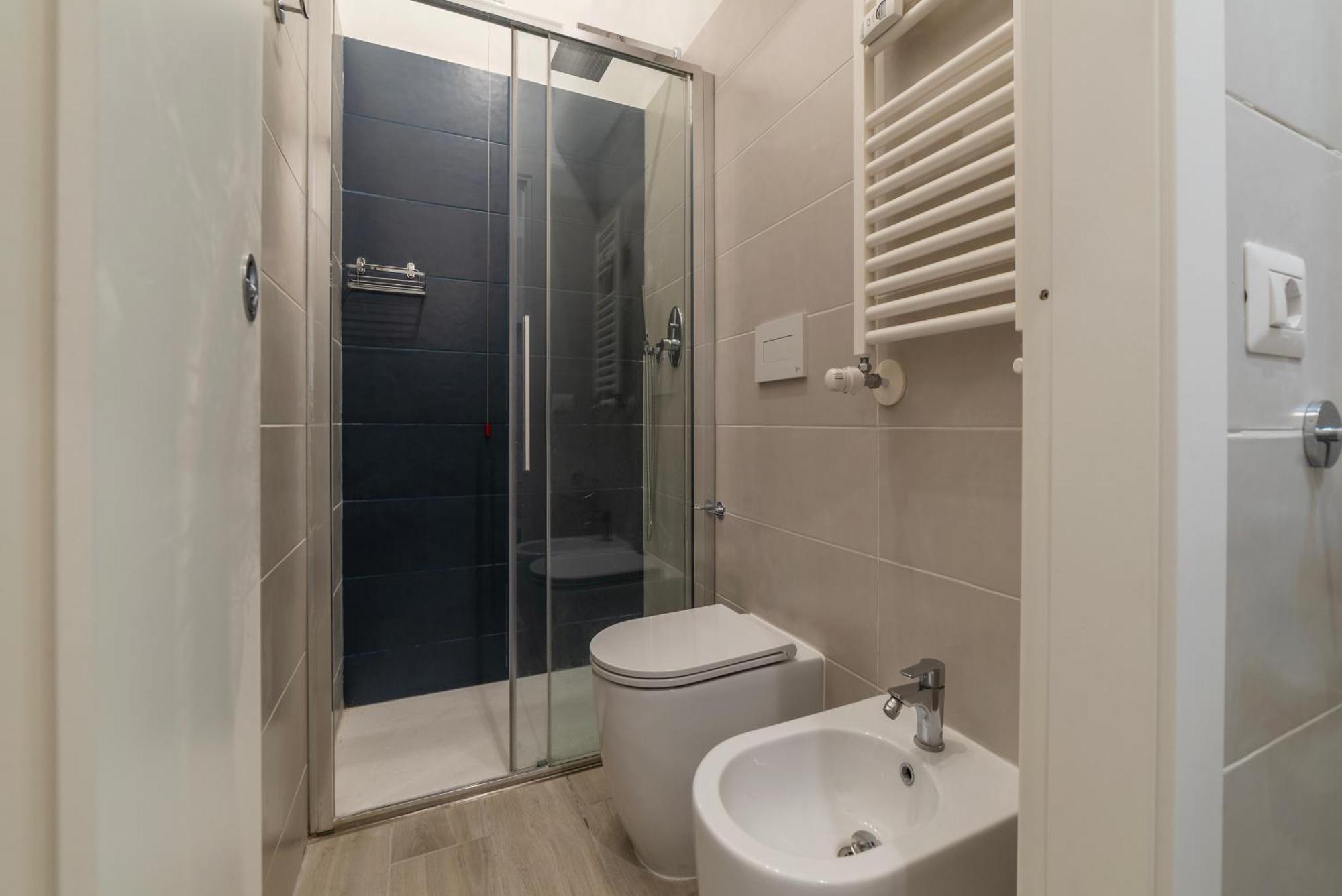 Terme Di Traiano Apartment - 10 Min Dal Colosseo Rom Exteriör bild