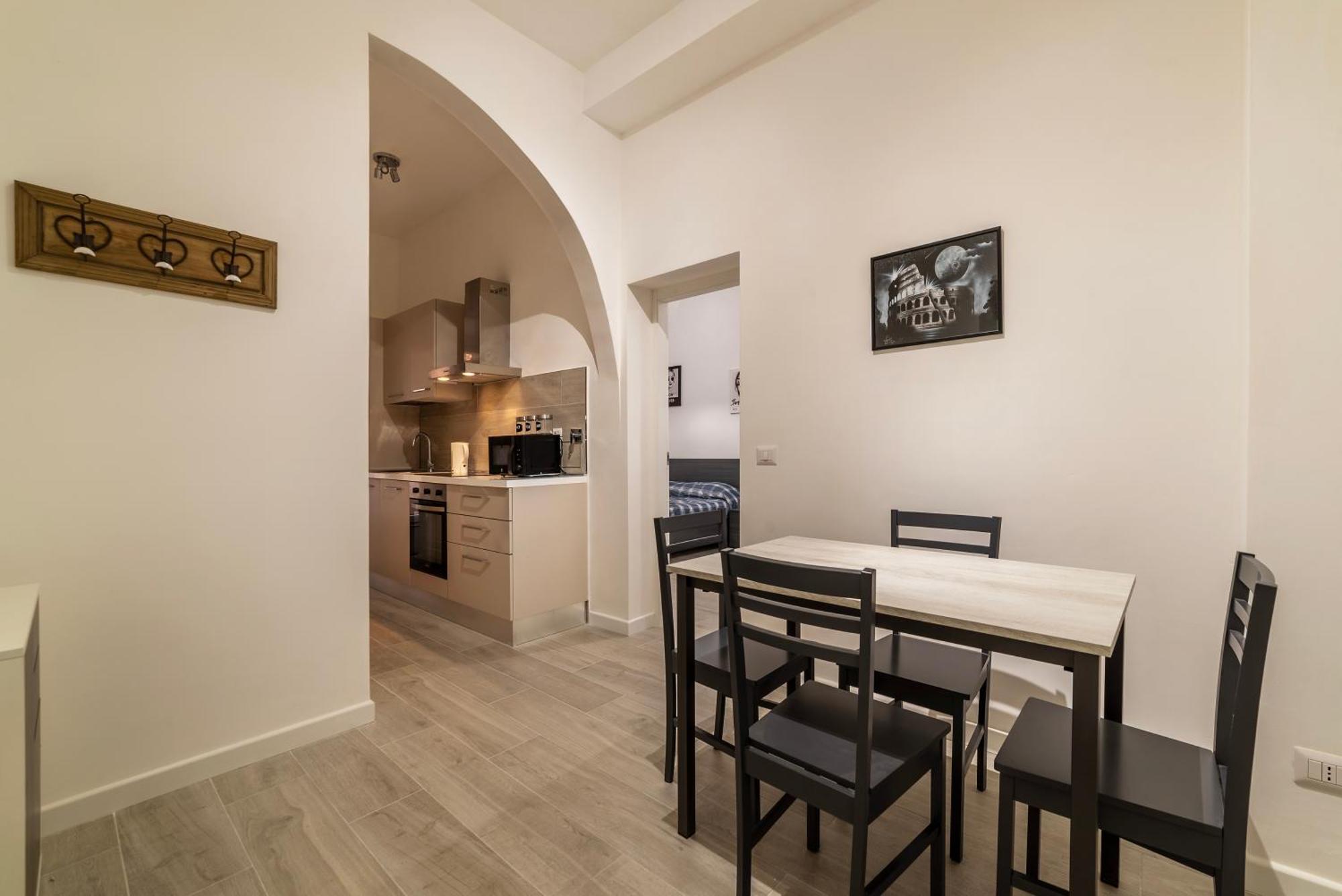 Terme Di Traiano Apartment - 10 Min Dal Colosseo Rom Exteriör bild